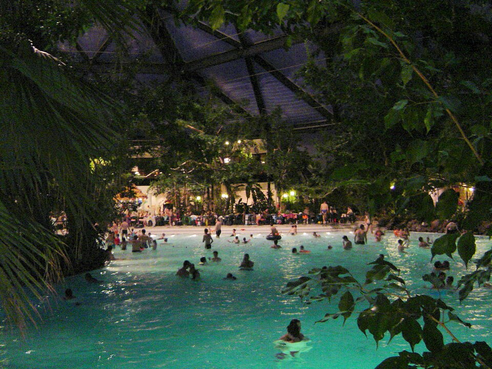 Aqua Mundo Center Parcs — recreatie bij Camping Kerlinga